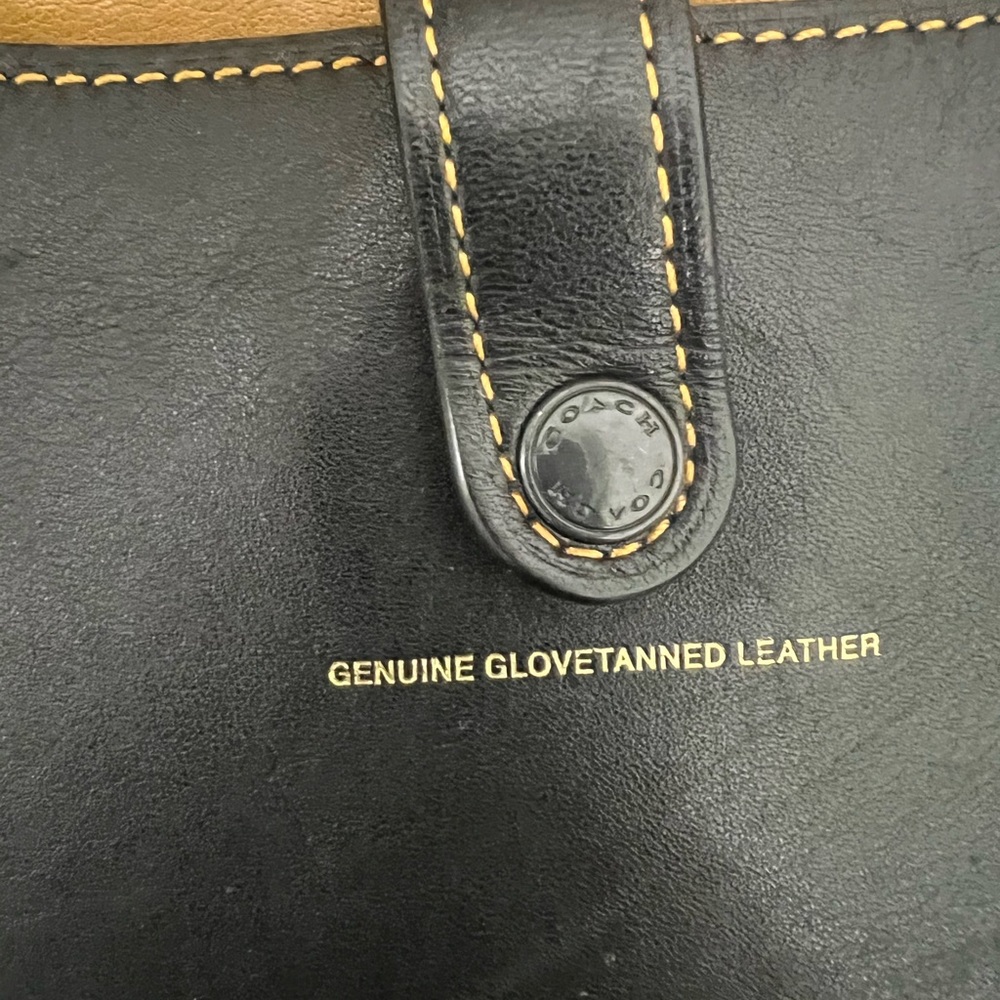 Classic Black Leather Saddle Crossbody Bag - Picture 9 of 12